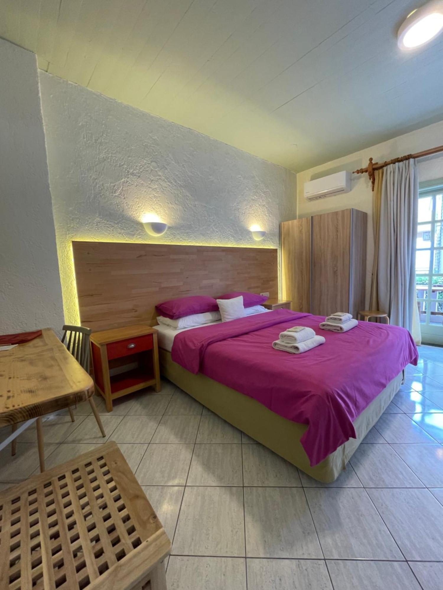 Villa Georgia Apartments & Suites Kalamaki  Room photo