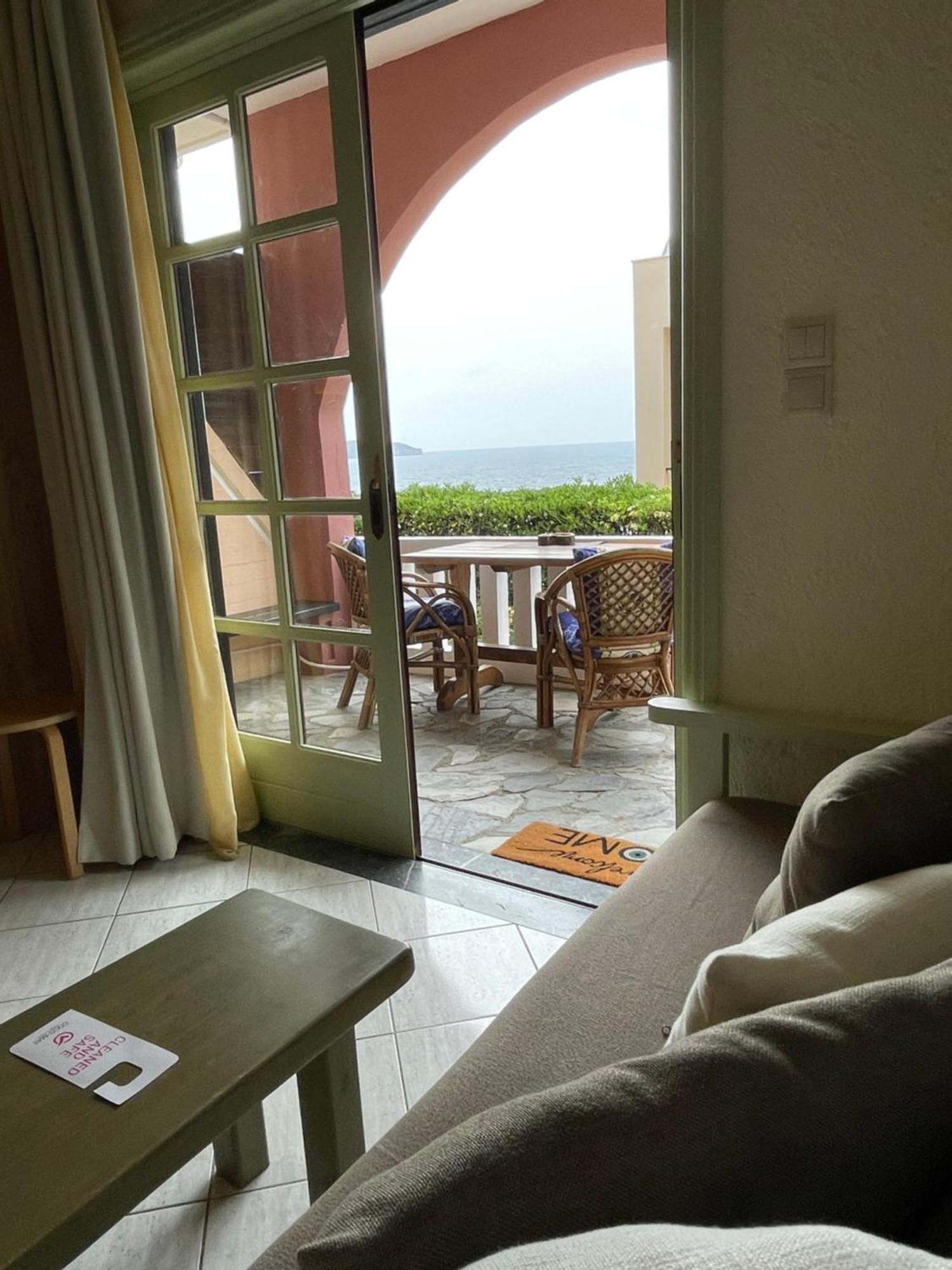 Villa Georgia Apartments & Suites Kalamaki  Room photo